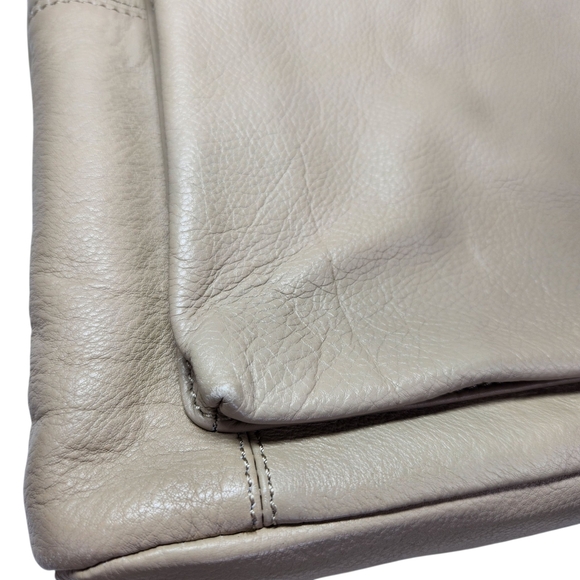 Luxeoria Pebble Grain Leather Crossbody Bag Light Peach Tan Beige Classic Medium - Picture 10 of 16